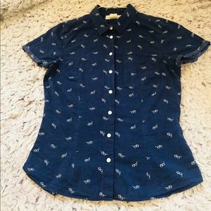 L. O. G. G. Button up Short sleeve.